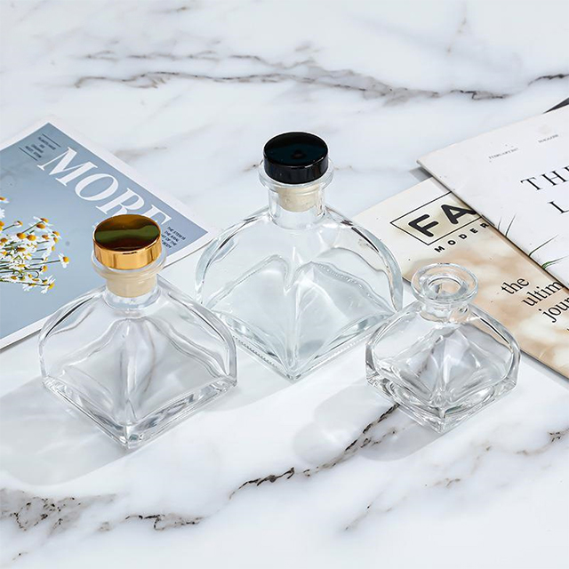 50ml 100ml Yurt Aromatherapy Bottle with Glass Plug