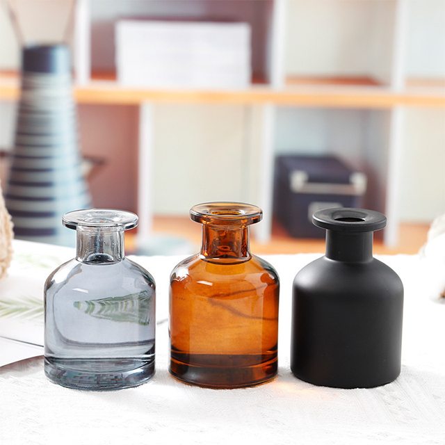 150ml 250ml Home Decoration Frosted Clear Amber Glass Aromatherapy Bottle