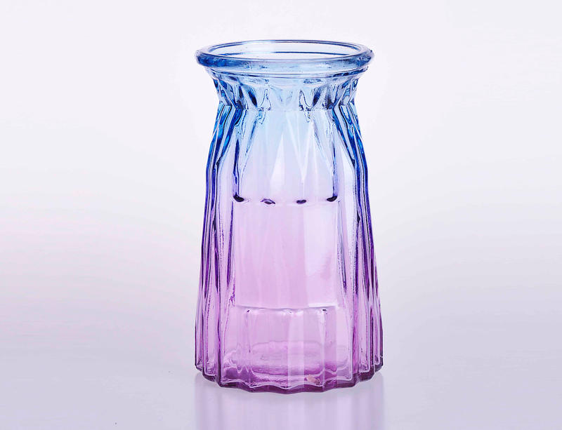 Crystal  Flower Vase  with glass handle in gradient ramp