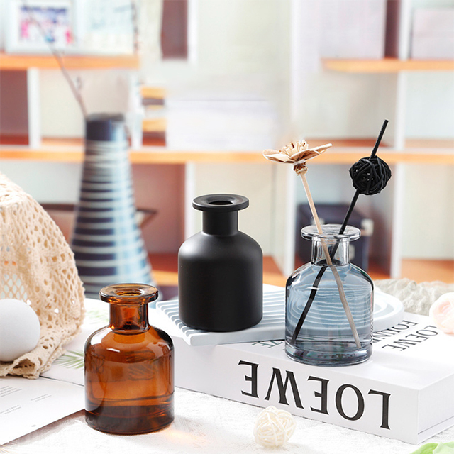 150ml 250ml Home Decoration Frosted Clear Amber Glass Aromatherapy Bottle