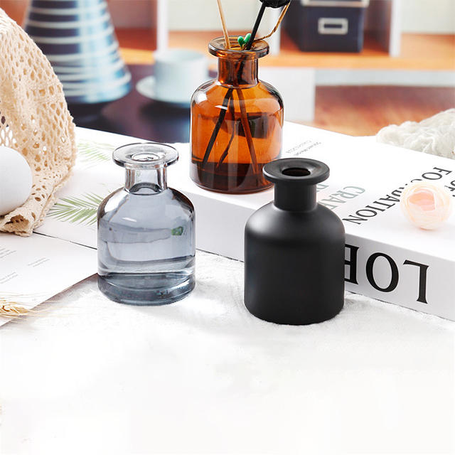 150ml 250ml Home Decoration Frosted Clear Amber Glass Aromatherapy Bottle